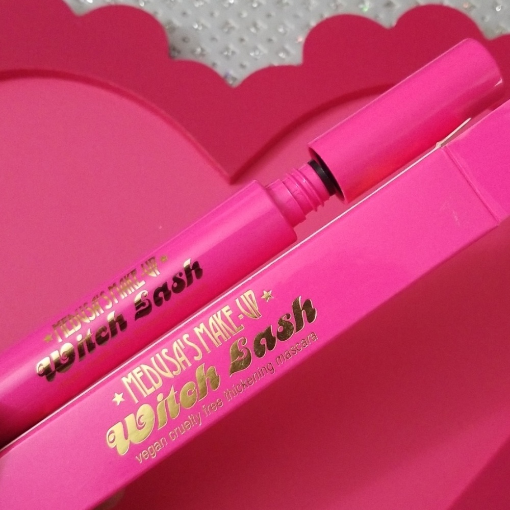 🌟HP🌟❇️BEBE GATO NEGRO Medusa Makeup MINI WitchLash Mascara NWT